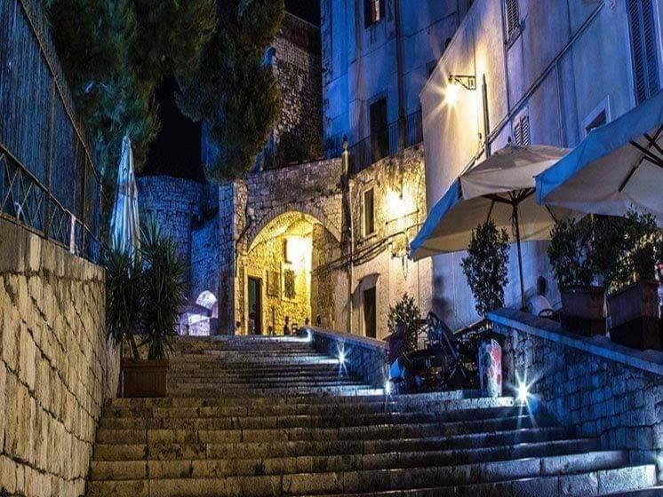 Le Scale Di Pietra Bed & Breakfast Conversano Exterior photo